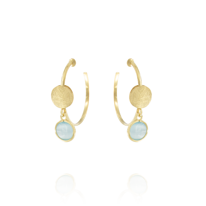 Ingrosso orecchini a cerchio con zircone azzurro e placca tonda in argento 925 placcato oro cod. 48230196